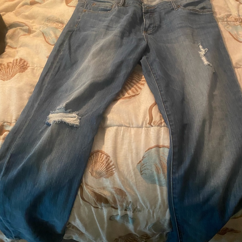 Kut from the Kloth Catherine boyfriend destructed jeans
